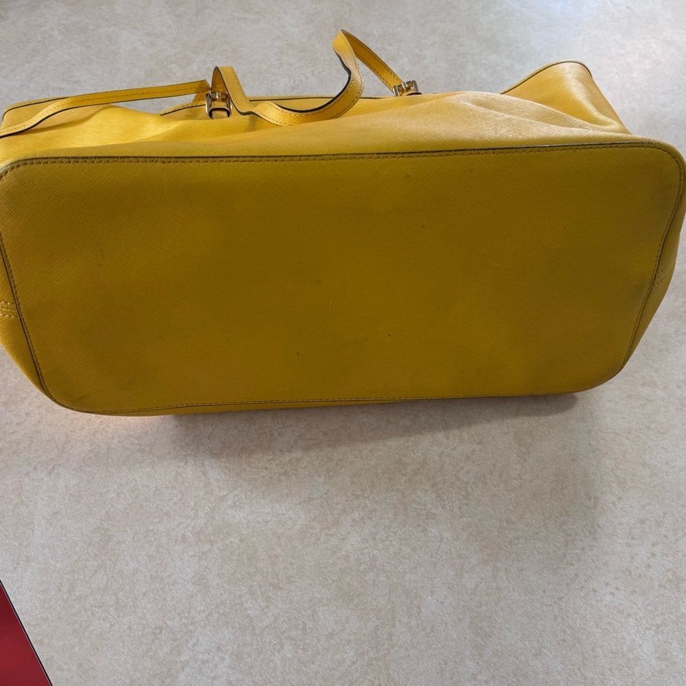 Michael Kors Yellow Tote Bag purse - Picture 5 of 9